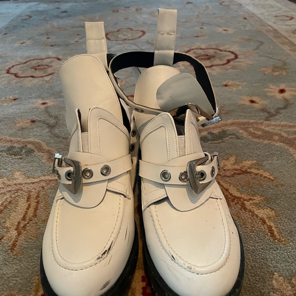 Boots - Picture 2 of 3